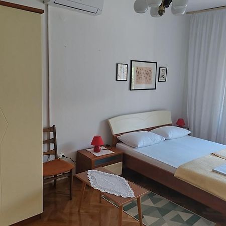 Ribaric Villa Banjol Exterior photo